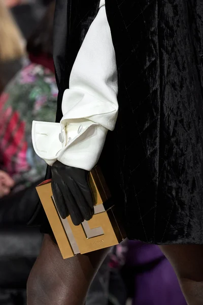 Look 89